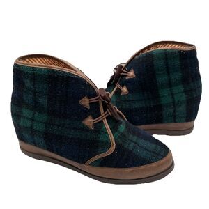 80%20 Toggle Tartan Plaid Wedge Sz 7